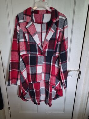 Red & Black Plaid Button-Front Tunic Jacket